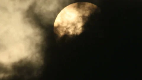 The sun appear from dark cloud Video stock 149206676