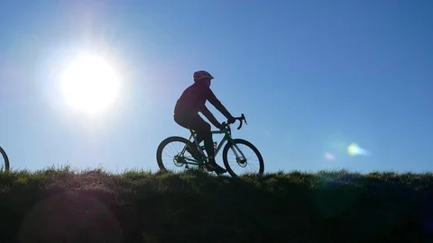 Sun backlight bike crowd Video stock 108444691