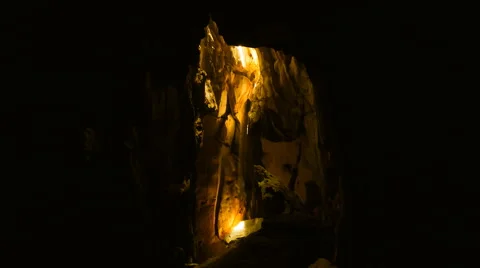 Sun beam in dark cave. Stock-Footage 48872988