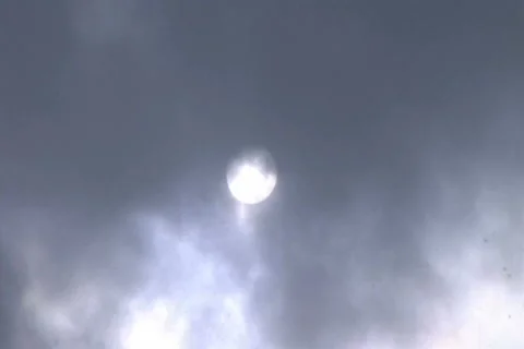 Sun Breaks Through Snow Clouds 動画素材 2810070
