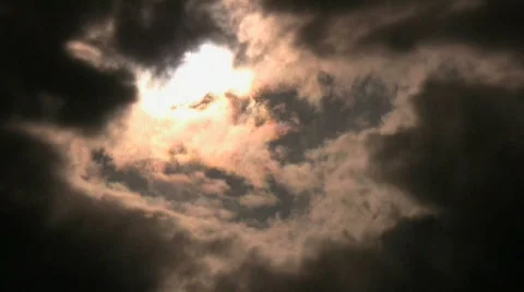 Sun Bursting Through Clouds 2 動画素材 555662