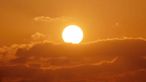 Sun close-up rising Vídeos de archivo 273679633