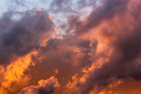 The sun in the clouds. Fotos Stock