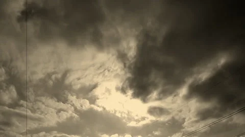 A sun is in cloudy sky Video stock 32971301