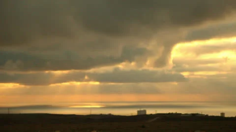 Sun Coming Through Big Puffy Clouds HD Video 스톡 동영상 25081878