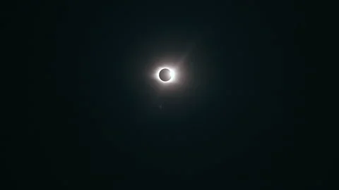 Sun emerges from total solar eclipse in vivid natural display Video stock 321458254