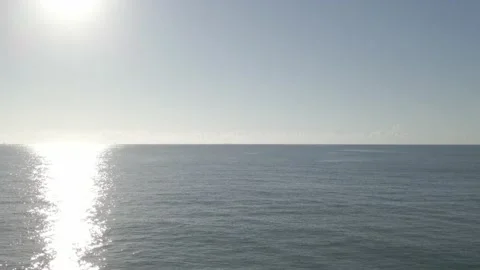 Sun Glare on ocean 動画素材 229745095
