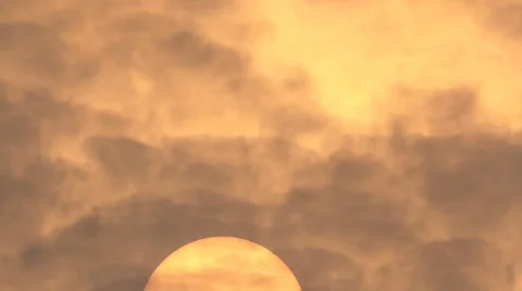 Sun in haze at 800mm Stock Footage 32723616
