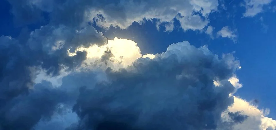 Sun light with beautiful clouds Stock-Fotos
