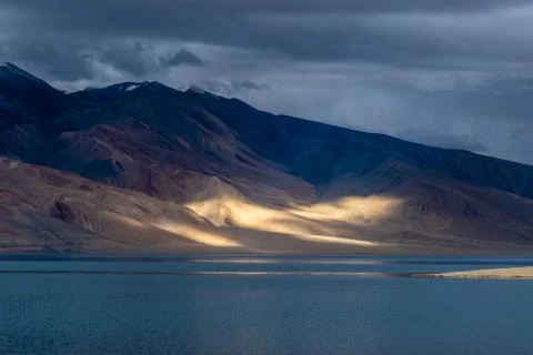 Sun light on Mountain at TSO MORIRI LAKE Stock Photos