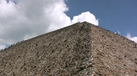 Sun Pyramid Stock-Footage 6929570