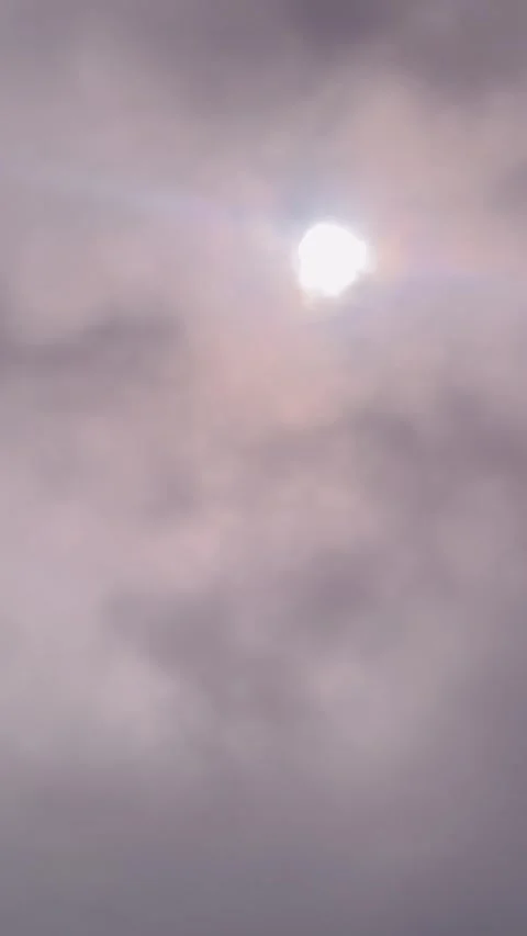 Sun Rays Breaking Through Clouds in Dramatic Sky Background. Stock Footage 336680294