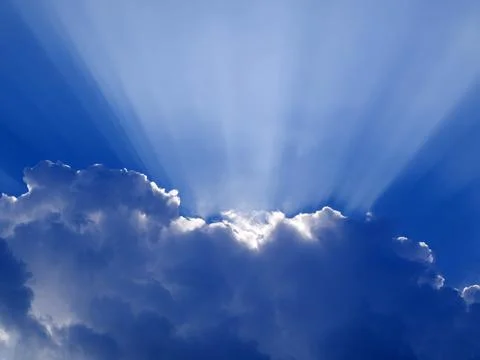 Sun Rays Breaking Through Dramatic Clouds Fotos Stock