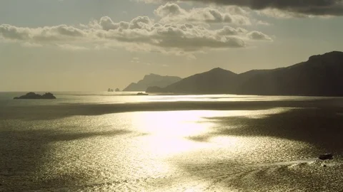 Sun rays Vídeos de archivo 80999210