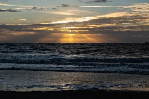 Sun Rays on Ocean Water Stock-Fotos
