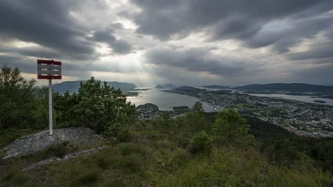 Sun rays over city Stock Footage 87792700