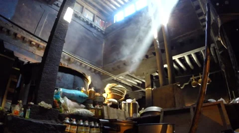 Sun rays streaming through a dusty Tibetan Kitchen No.1 Vidéo 48627639