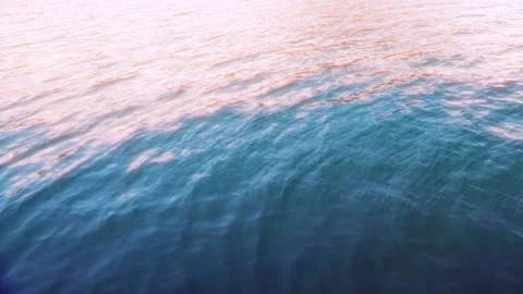 Sun reflections in the sea Vídeos de archivo 260165157