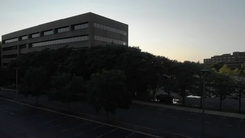 Sun Reveal Over Building 스톡 동영상 111386119