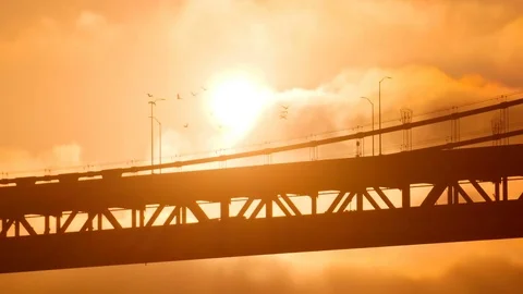 Sun Rises Behind The Bay Bridge 動画素材 77525037