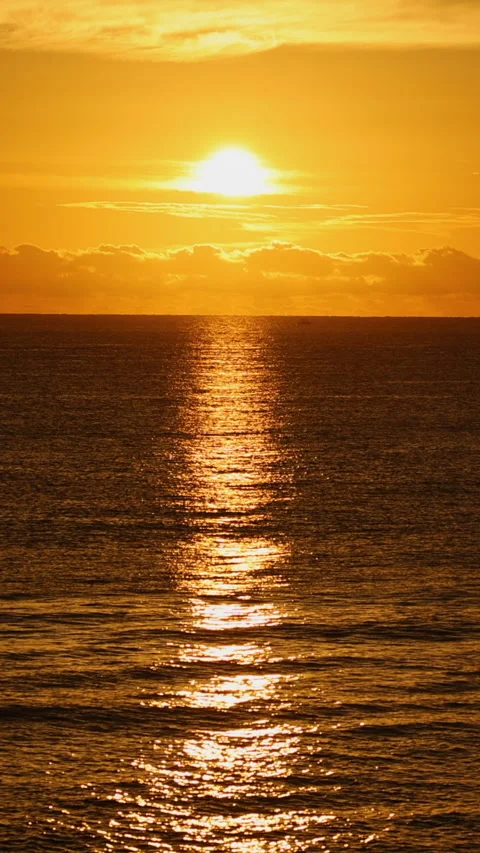 Sun rising above the ocean Stock Footage 293153320