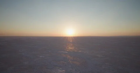 Sun rising over Lake Tuz, Cappadocia, Turkey Video stock 252005409