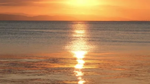 Sun sea reflection Stock Footage 174409064