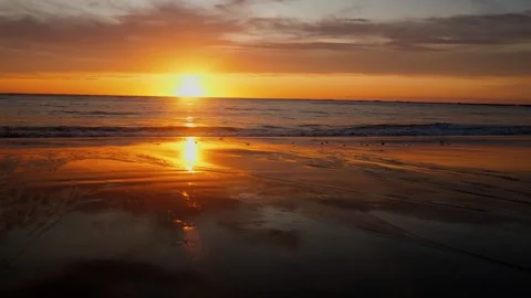 Sun set reflection on sand Stock Footage 260370017