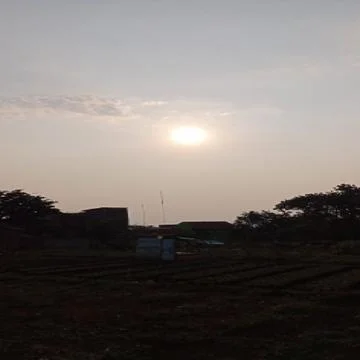 The sun sets in the afternoon 写真素材