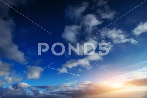 Sun sets in the clouds. Beauty world. Stock-Fotos