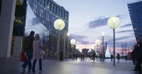 The sun sets on Liverpool Shopping Centre - Liverpool, England - 4K Stock Footage 84473823