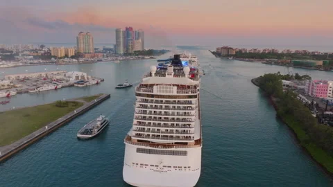 As the sun sets, the Norwegian Joy sets sail from the Port of Miami 스톡 동영상 305795814