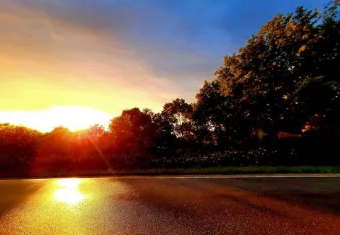 The sun sets over South Post on Sept. 10, 2022, at Fort McCoy, Wis. Fort M... Fotos Stock