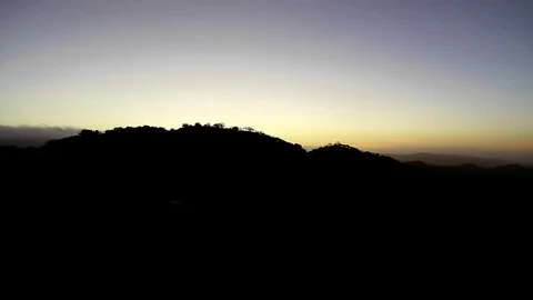 As The Sun Sets In The West 库存影片 101982619