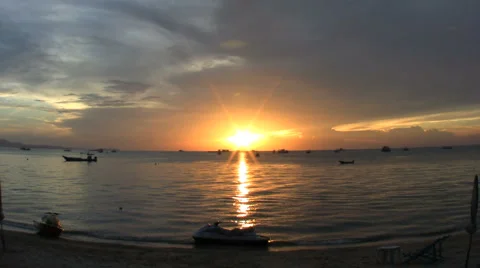 Sun Setting On The Boats 스톡 동영상 1045478