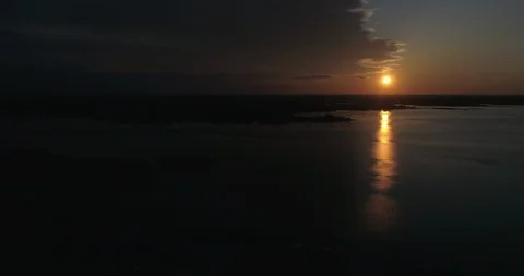 Sun Setting Stockbeeldmateriaal 128534451