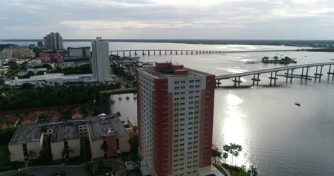 Sun setting on Ft Myers Stock Footage 171430717