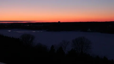 Sun Setting On Horizon at Dusk with Foreground Silhouette 動画素材 126556592