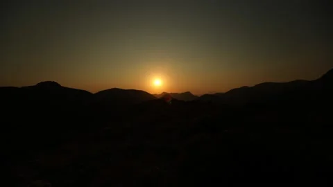 The sun is setting over the mountains Video stock 145795062