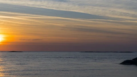 Sun setting over ocean. Timelapse. 4K, 25p. Vídeo Stock 90464131