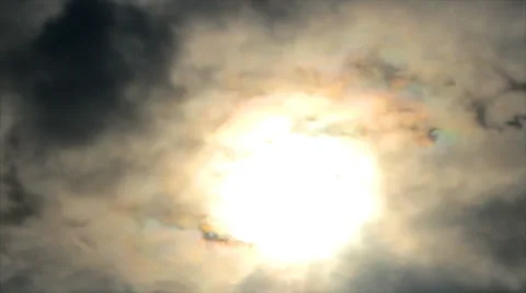 The sun shines Vídeo Stock 32756395