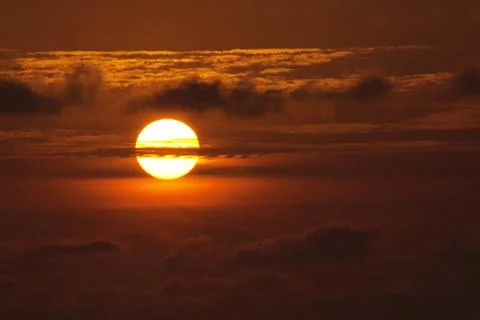 The sun is shining brightly. 스톡 사진