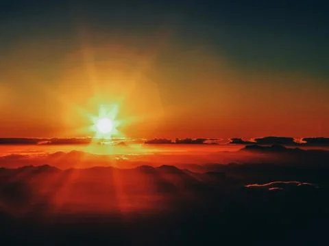 The sun is shining brightly. 스톡 사진