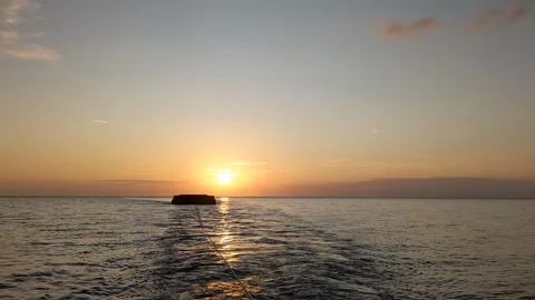 The sun in the sky over the ocean Stock Footage 287391169