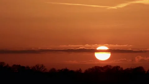 Sun sunset in the orange sky timelapse Stock Footage 201614979