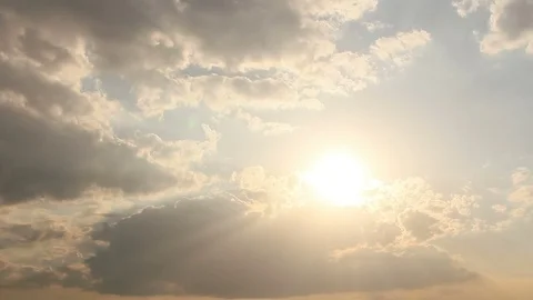 Sun through clouds Stock-Footage 81451553