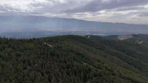 Sunbeam over the cloudscape Stock Footage 289580743