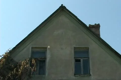 Sunbeam on the wall of an old house 3 Stock-Footage 11352009