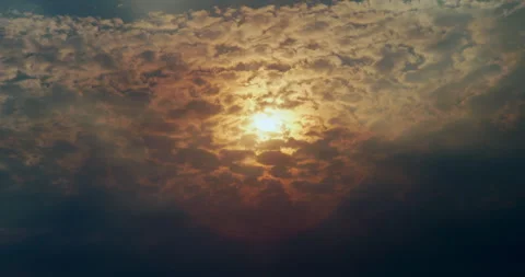 Sunbeams pierce through the clouds. Video stock 341331223