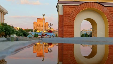Sundown on maydan nezalezhnosti in Kyiv Stock Footage 251753685